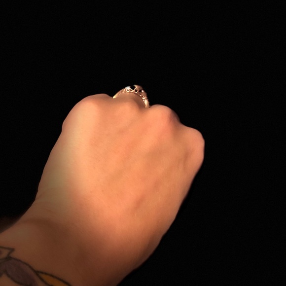 14k levian ring size 4.5-5 - Picture 4 of 6